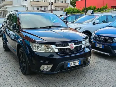 Usata Fiat Freemont Urban 170 CV (125 kW) 2012 Blu SUV
