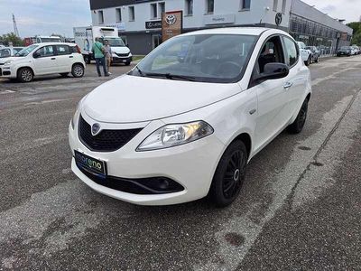 Usata Lancia Ypsilon Gold 69 CV (50 kW) 2021 Other Utilitaria
