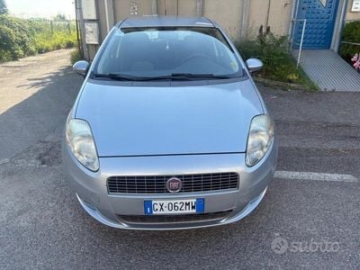Usata Fiat Grande Punto Active 77 CV (56 kW) 2008 Grigio Utilitaria