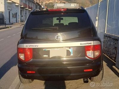 Usata SsangYong Kyron 141 CV (103 kW) 2005 Nero SUV