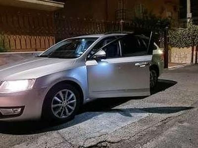Usata Skoda Octavia Executive 110 CV (80 kW) 2016 Grigio Utilitaria