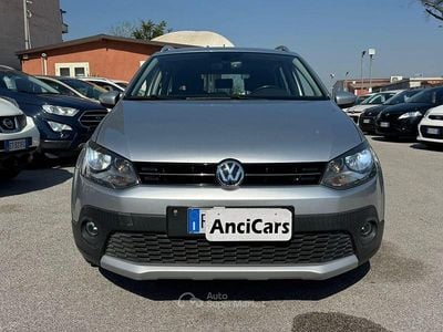 Usata VW Polo Cross 90 CV (66 kW) 2015 Argento Utilitaria