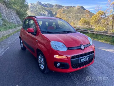 Usata Fiat Panda Lounge 95 CV (69 kW) 2018 Rosso Utilitaria