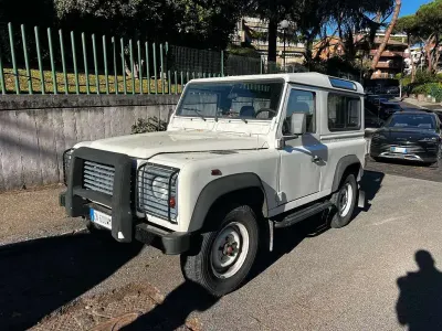 Usata Land Rover Defender 122 CV (89 kW) 2001 Station wagon