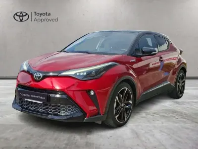 Usata Toyota Yaris Hybrid Trend 92 CV (67 kW) 2022 Emotional red Berlina