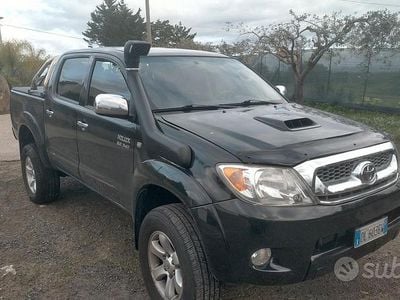 Begagnad Toyota HiLux 171 HK (125 kW) 2008 Svart Pickup