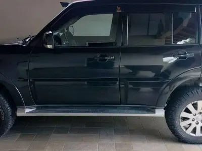 Usata Mitsubishi Pajero 163 CV (119 kW) 2008 Nero SUV