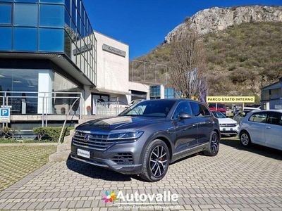 Usata VW Touareg Elegance 231 CV (169 kW) 2021 Grigio SUV