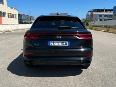 Usata Audi Q8 Sport 285 CV (209 kW) 2020 Nero SUV