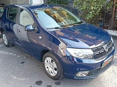 Usata Dacia Sandero Comfort 75 CV (55 kW) 2019 Blu Berlina