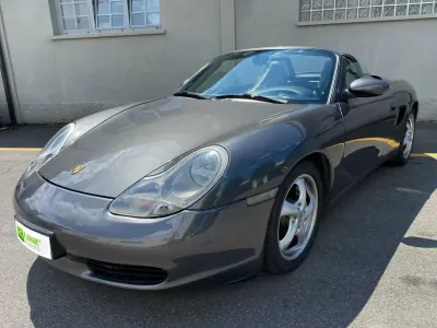 Usata Porsche Boxster 220 CV (161 kW) 2000 Grigio Cabrio