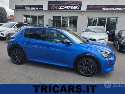 Usata Peugeot 208 GT 102 CV (75 kW) 2023 Blu Utilitaria