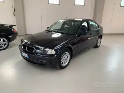 Usata BMW 320 136 CV (100 kW) 2000 Bluazzurro Berlina