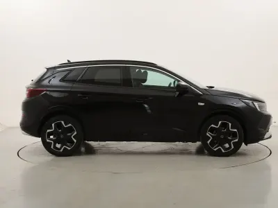 Usata Opel Grandland X Ultimate 131 CV (96 kW) 2024 Neronero SUV