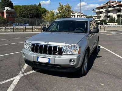 Usata Jeep Grand Cherokee Limited 231 CV (169 kW) 2005 Argento SUV