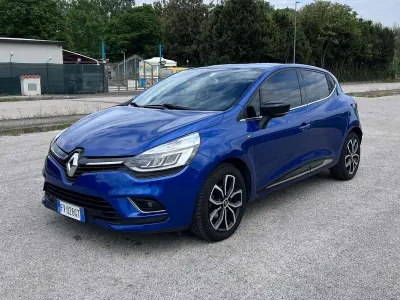 Usata Renault Clio IV Intens 75 CV (55 kW) 2019 Blu/azzurro Berlina