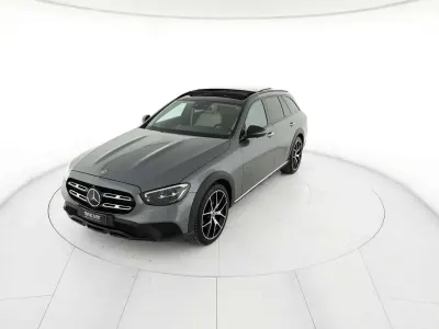 Begagnad Mercedes E220 All-Terrain Premium Plus 200 HK (147 kW) 2022 Grå Kombi
