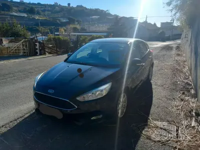Usata Ford Focus 95 CV (69 kW) 2015 Nero Berlina