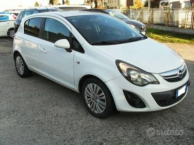 Usata Opel Corsa 90 CV (66 kW) 2015 Utilitaria