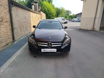 Usata Mercedes C220 163 CV (119 kW) 2018 Nero Station wagon