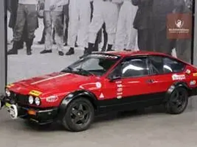 Usata Alfa Romeo GTV 145 CV (106 kW) 1982 Rosso Coupé