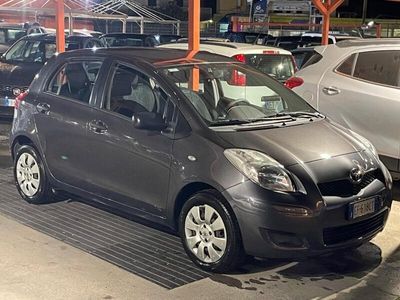 usata Toyota Yaris 1.0 5 porte Now