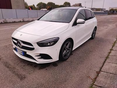 Usata Mercedes B200 AMG 163 CV (119 kW) 2019 Bianco Monovolume