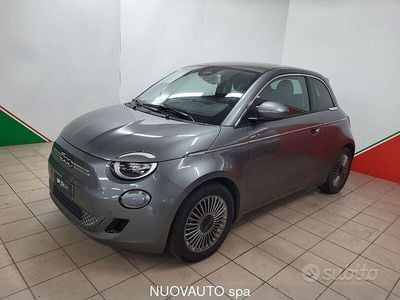 Usata Fiat 500e Icon 86 kW (118 CV) 2023 Grigio Berlina
