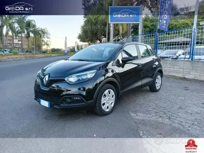 Usata Renault Captur Iconic 90 CV (66 kW) 2015 Nero SUV