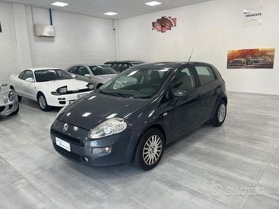 Usata Fiat Punto 75 CV (55 kW) 2014 Grigio Utilitaria