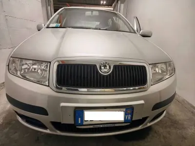 Gebraucht Skoda Fabia Classic 64 PS (47 kW) 2006 Grau Limousine
