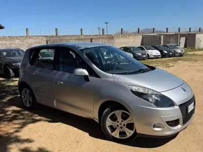 Usata Renault Scénic III 131 CV (96 kW) 2012 Grigio Monovolume