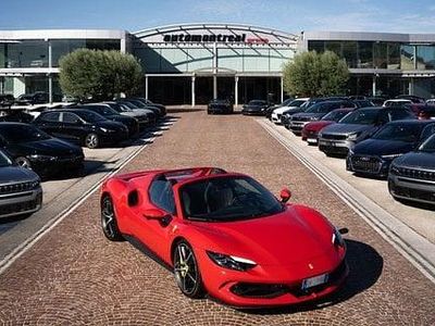 Usata Ferrari 296 829 CV (609 kW) 2024 Rosso Cabrio