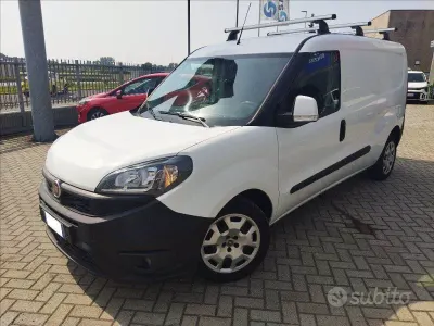 Usata Fiat Doblò 105 CV (77 kW) 2018 Bianco Monovolume