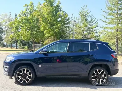 Usata Jeep Compass Limited 140 CV (102 kW) 2018 Bluazzurro SUV