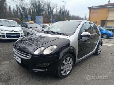 Usata Smart ForFour Passion 95 CV (69 kW) 2006 Nero Utilitaria