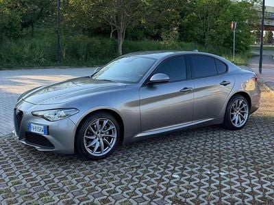 Usata Alfa Romeo Giulia Business 150 CV (110 kW) 2018 Grigio Berlina
