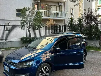 Usata VW Polo 75 CV (55 kW) 2013 Blu Berlina