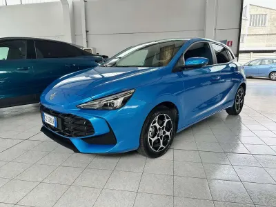 Usata MG MG3 Luxury 102 CV (75 kW) 2025 Blu/azzurro Utilitaria