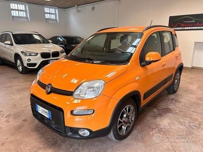 Usata Fiat Panda Trekking 84 CV (61 kW) 2014 Arancione Utilitaria
