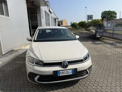 Begagnad VW Polo Life 95 HK (69 kW) 2023 Beige Halvkombi