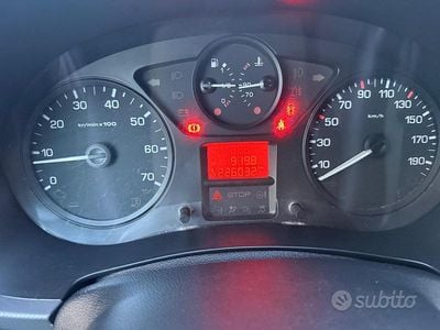 Usata Hyundai i10 Edition 69 CV (50 kW) 2013 Bianco Utilitaria