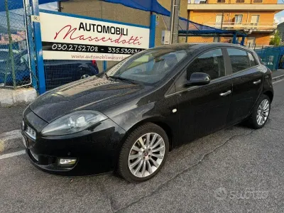 Usata Fiat Bravo Emotion 120 CV (88 kW) 2010 Nero pastello Utilitaria