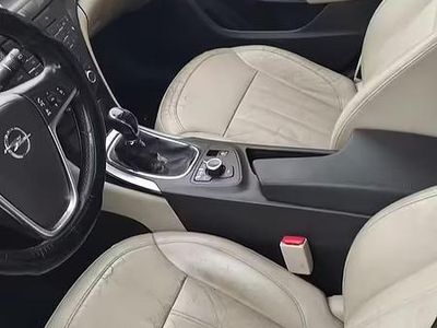 Usata Opel Insignia 160 CV (117 kW) 2010 Grigio Station wagon