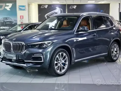 Usata BMW X5 xLine 265 CV (194 kW) 2018 Grigio scuro SUV