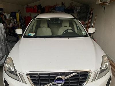 Usado Volvo XC60 163 HP (119 kW) 2011 Branco SUV