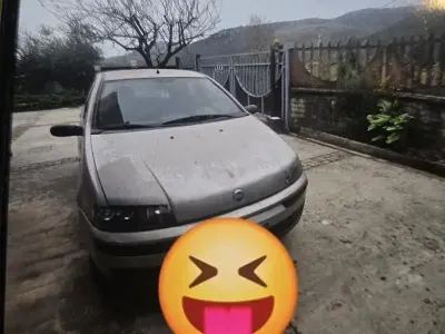 Usata Fiat Punto 60 CV (44 kW) 2001 Grigio Utilitaria