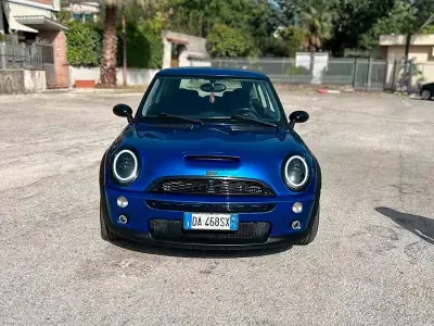 Usata Mini One D Seven 88 CV (64 kW) 2006 Blu Utilitaria