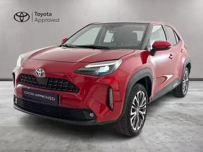 Usata Toyota Yaris Cross Lounge 116 CV (85 kW) 2022 Rosso SUV