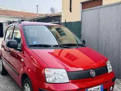 Usata Fiat Panda 69 CV (50 kW) 2012 Utilitaria